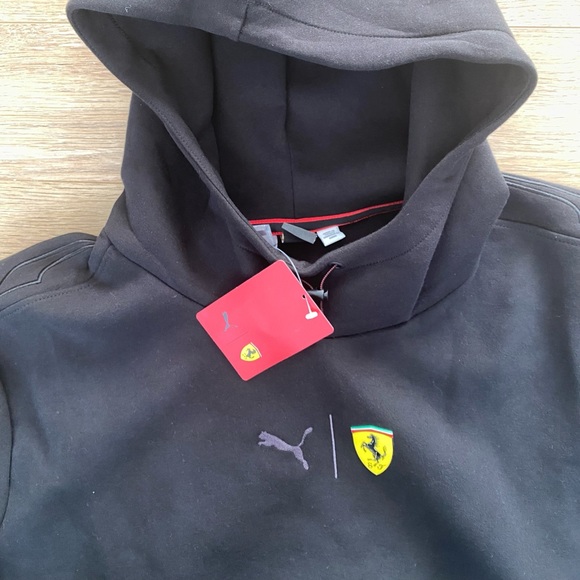 Ferrari men’s Pullover hoodie - Picture 3 of 9
